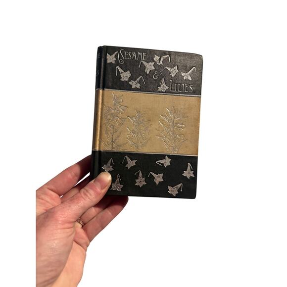 [Antique] RARE 1892 Sesame and Lillies: Three Lectures by John Ruskin - Picture 1 of 5